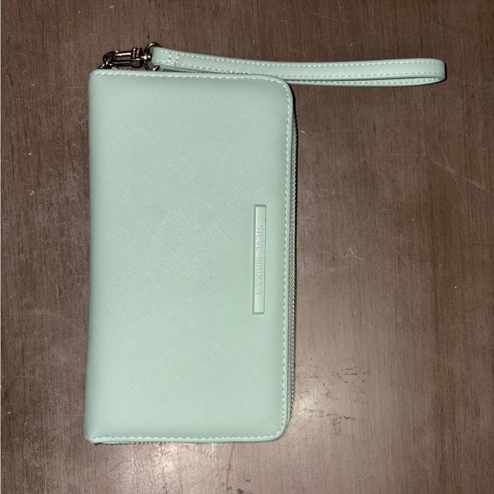 Steve Madden wallet